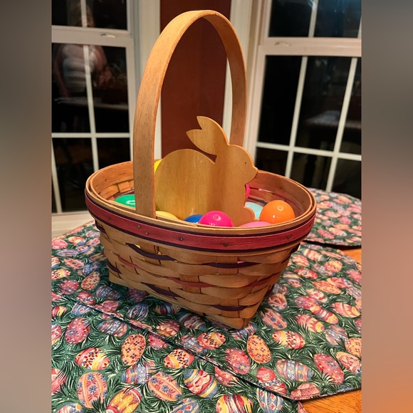 Longaberger Other - Longaberger 1995 Easter basket with wooden bunny divider